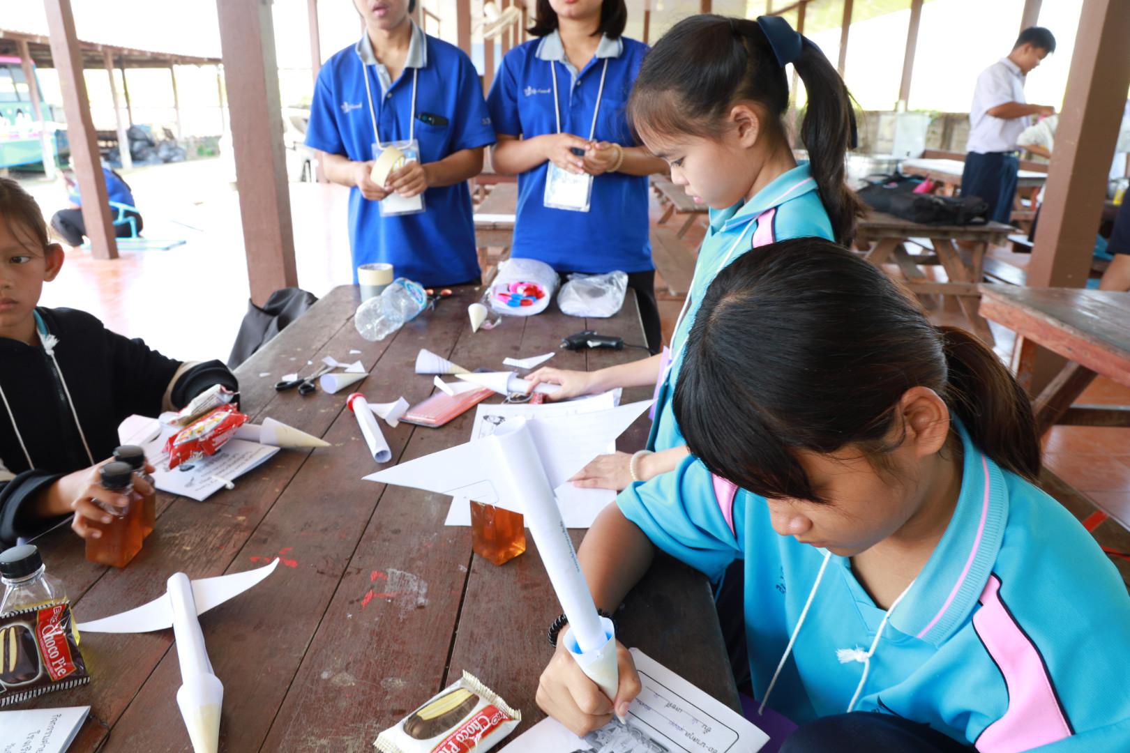 209. วันที่ 27 มกราคม 2569 โปรแกรมวิชาวิทยาศาสตร์ทั่วไป ได้จัดค่ายสเต็มศึกษาให้กับนักเรียนชั้นประถมศึกษาปีที่1-6 ณ โรงเรียนอนุบาลคลองขลุง จ.กำแพงเพชร